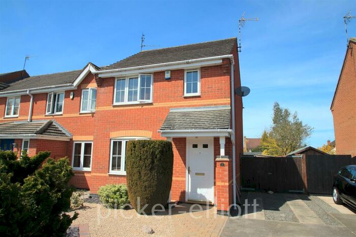 3 Bedroom Semi-Detached House To Rent In Colts Close, Burbage, Leicestershire, LE10