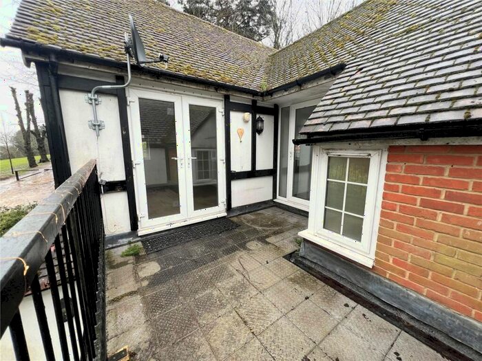 1 Bedroom Apartment To Rent In High Street, West End, Southampton, Hampshire, SO30