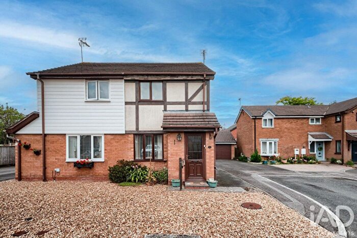 2 Bedroom Semi-Detached House For Sale In Madeira Croft, Coventry, CV5