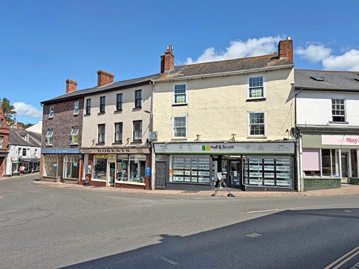 1 Bedroom Flat To Rent In Broad Street, Ottery St. Mary, EX11