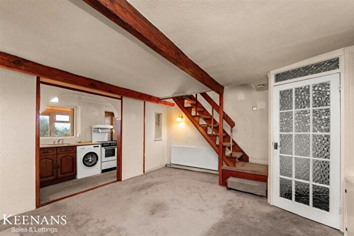 2 Bedroom Cottage For Sale In Wheatley Lane Road, Fence, Burnley, BB12