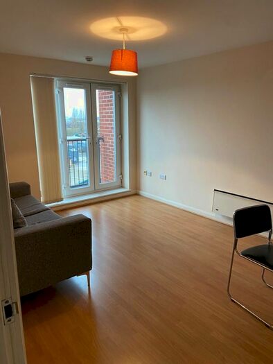 1 Bedroom Flat To Rent In Hessel Street, Salford, M50
