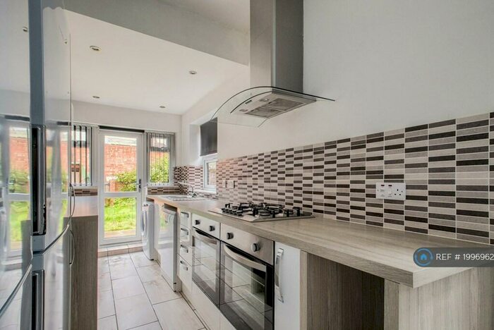 5 Bedroom Terraced House To Rent In Northfield Road, Coventry, CV1