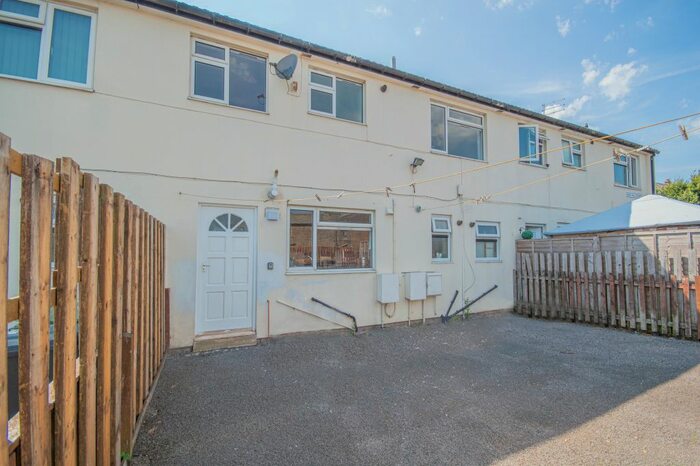 3 Bedroom Terraced House To Rent In Deer Hill Court, Meltham, Holmfirth, HD9