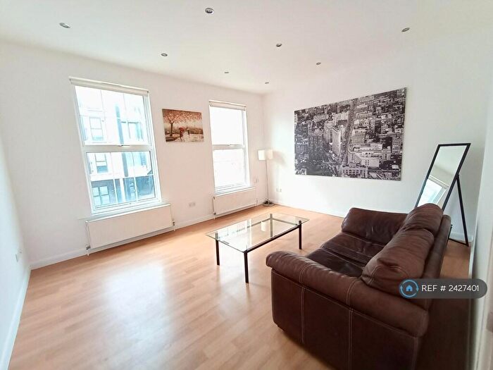 2 Bedroom Flat To Rent In Malden Road, London, NW5