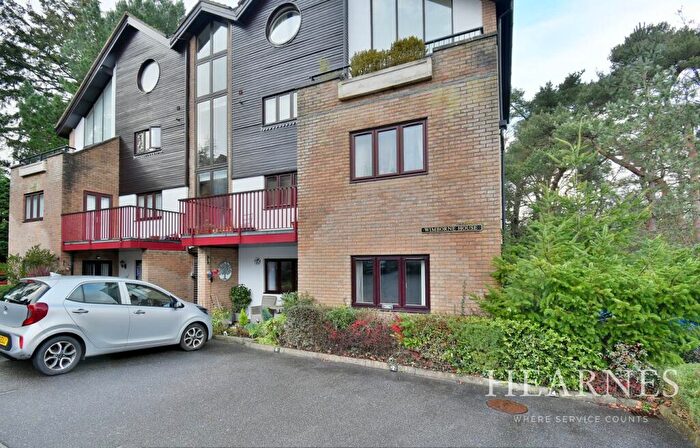 2 Bedroom Apartment For Sale In Coach House Mews, Ferndown, BH22