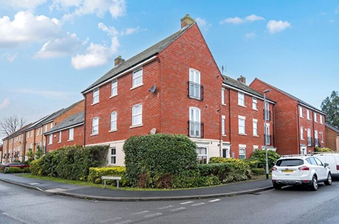 2 Bedroom Flat For Sale In Cartwright Way, Beeston, Nottingham, Nottinghamshire, NG9