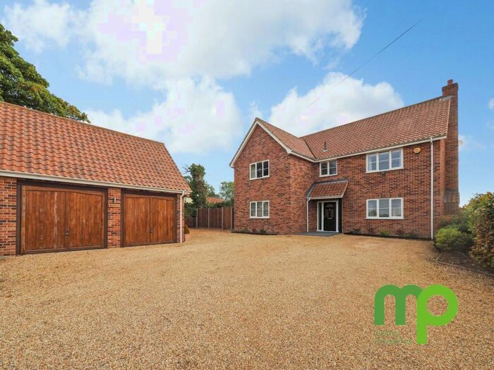 4 Bedroom Detached House For Sale In Silver Street, Besthorpe, NR17