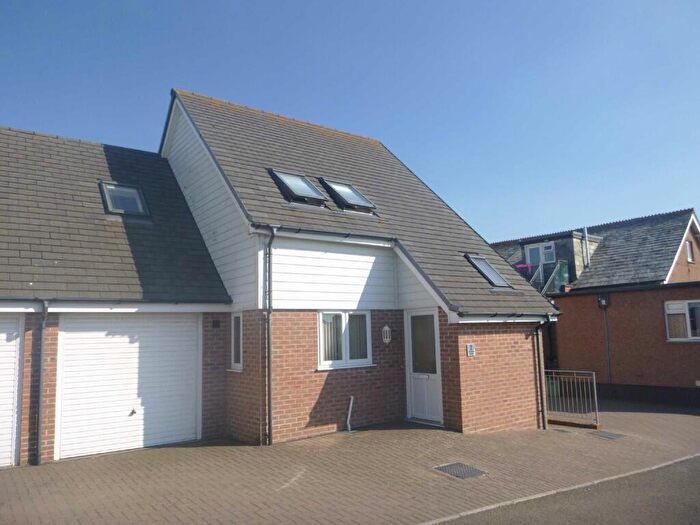 3 Bedroom Semi-Detached House To Rent In Bencoolen Road, Bude, EX23