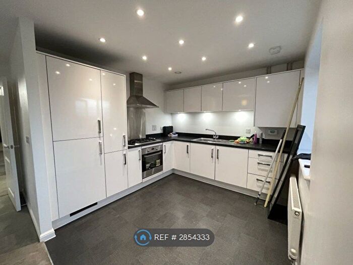 2 Bedroom Flat To Rent In Riverside Wharf, Dartford, DA1
