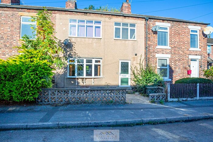 3 Bedroom Terraced House For Sale In Wateringbury Grove, Staveley, S43