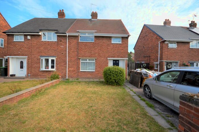 2 Bedroom Semi-Detached House To Rent In Yew Tree Lane, Wednesbury, West Midlands, WS10