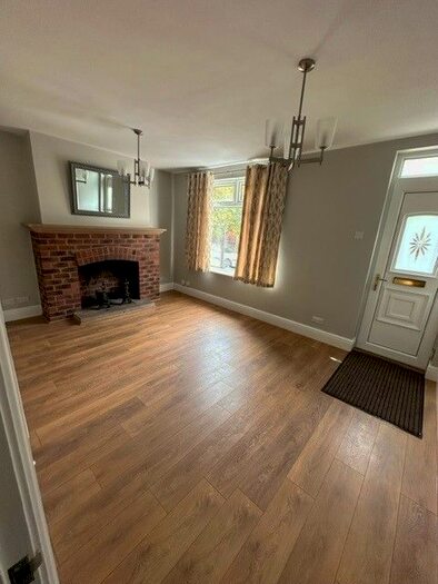 3 Bedroom Terraced House To Rent In Dodd Street, Sheffield, S6