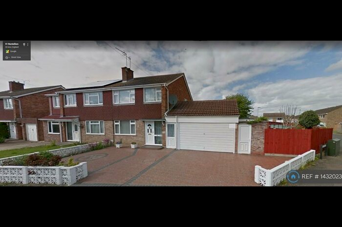 4 Bedroom Semi-Detached House To Rent In Burstellars, St. Ives, PE27