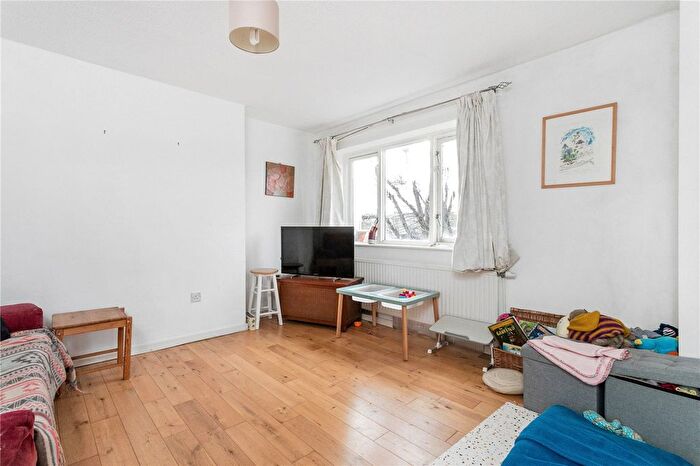 1 Bedroom Flat To Rent In Canonbury Street, London, N1