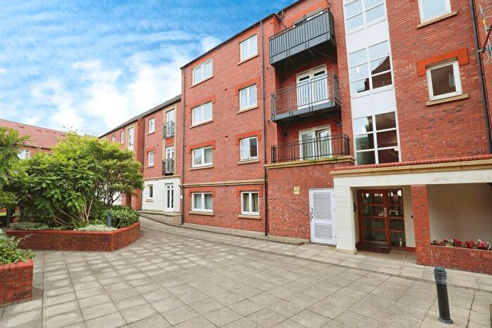 2 Bedroom Flat To Rent In Trafalgar House, Piccadilly, York, YO1