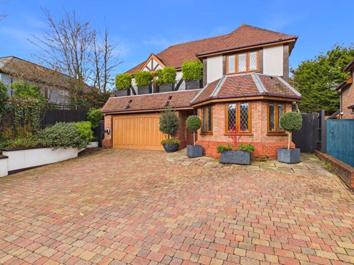 5 Bedroom Detached House For Sale In Deanway, Chalfont St. Giles, Buckinghamshire, HP8