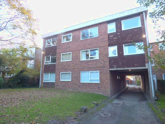 1 Bedroom Flat To Rent In Doddinghurst Road, Brentwood, CM15