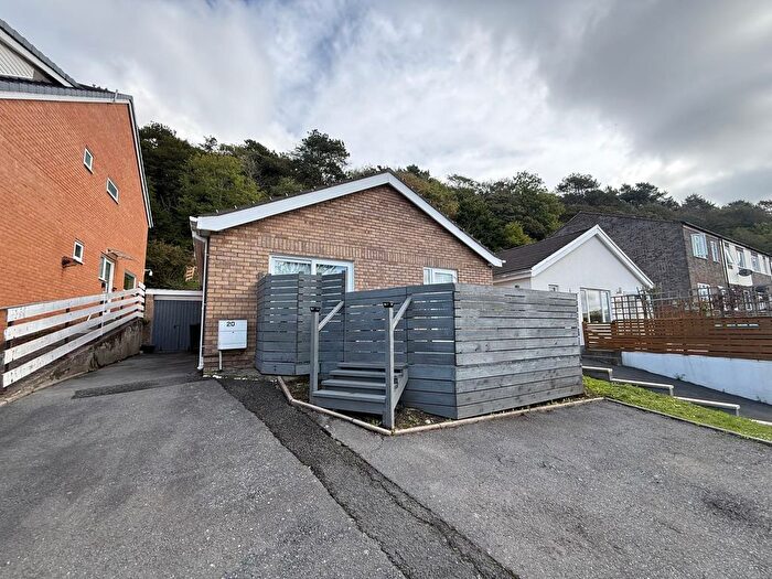 2 Bedroom Detached Bungalow For Sale In Brynglas Road, Aberystwyth, SY23
