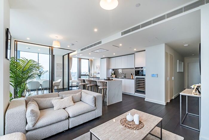 3 Bedroom Flat To Rent In Bondway, London, SW8