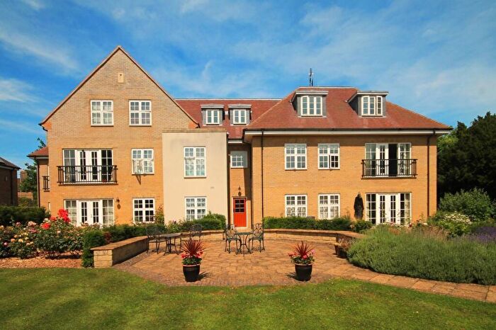 2 Bedroom Apartment For Sale In William Morris House, Huntingdon Road, Cambridge, CB3