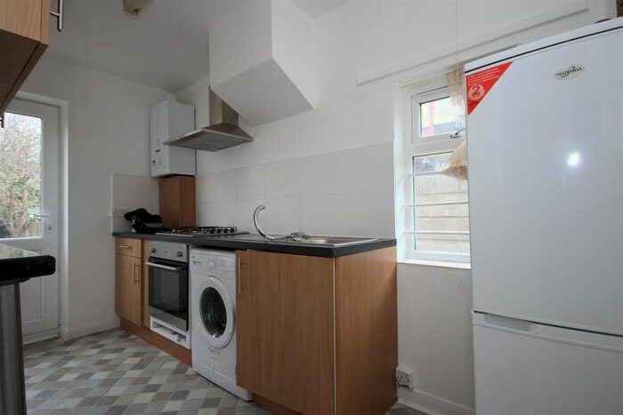 4 Bedroom Property To Rent In Garden Way, Stonebridge, NW10