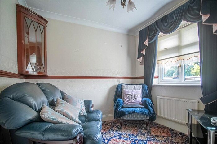 4 Bedroom Detached House For Sale In Passmonds Way, Passmonds, Rochdale, OL11