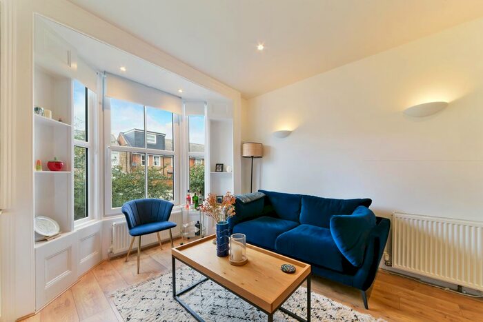 1 Bedroom Flat To Rent In Kingston Road, London, SW19