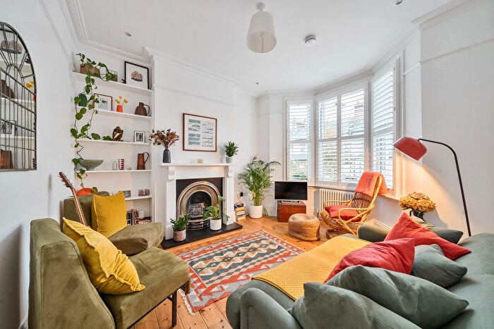 4 Bedroom Terraced House To Rent In Fairfax Road, London, N8