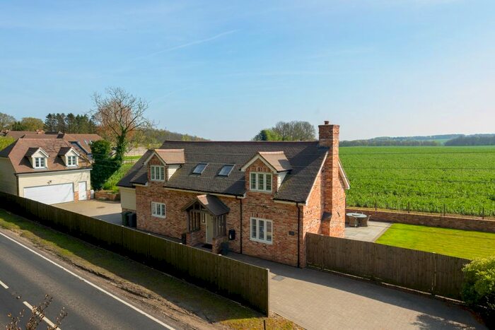 4 Bedroom Detached House For Sale In Buck Street, Challock, Ashford, TN25