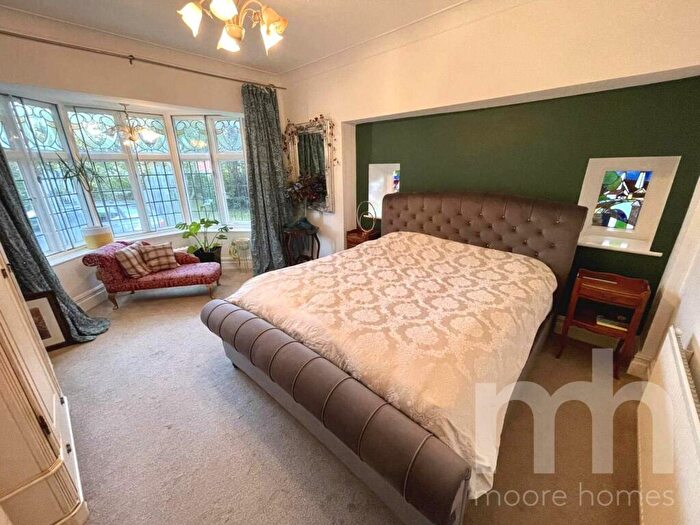 3 Bedroom Apartment For Sale In Bramhall Lane South, Bramhall, SK7