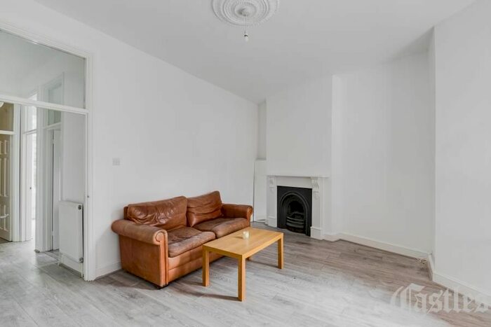 1 Bedroom Flat To Rent In Church Lane, Hornsey, N8