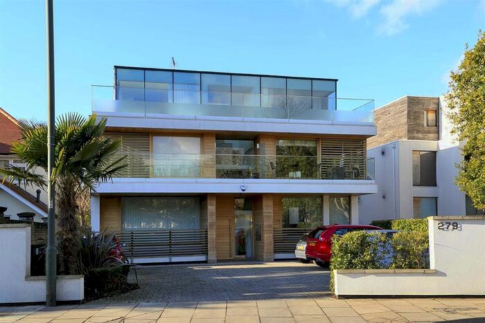 2 Bedroom Flat To Rent In Waldegrave Road, Twickenham, TW1