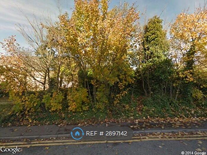 2 Bedroom Flat To Rent In Clarendon Way, Colchester, CO1