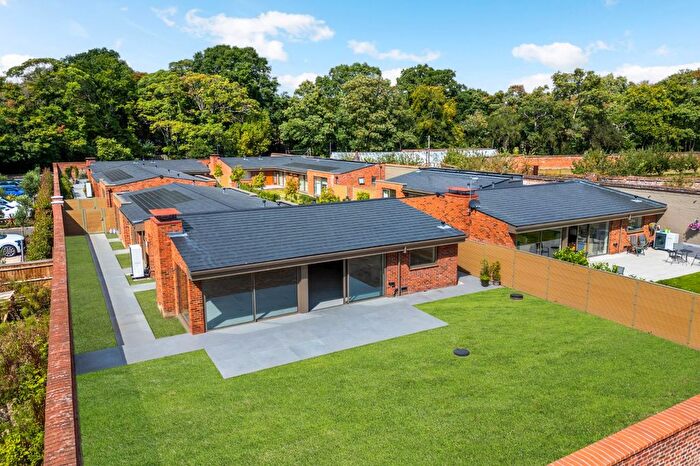 3 Bedroom Detached House For Sale In Cheapside Road, Ascot, Berkshire, SL5