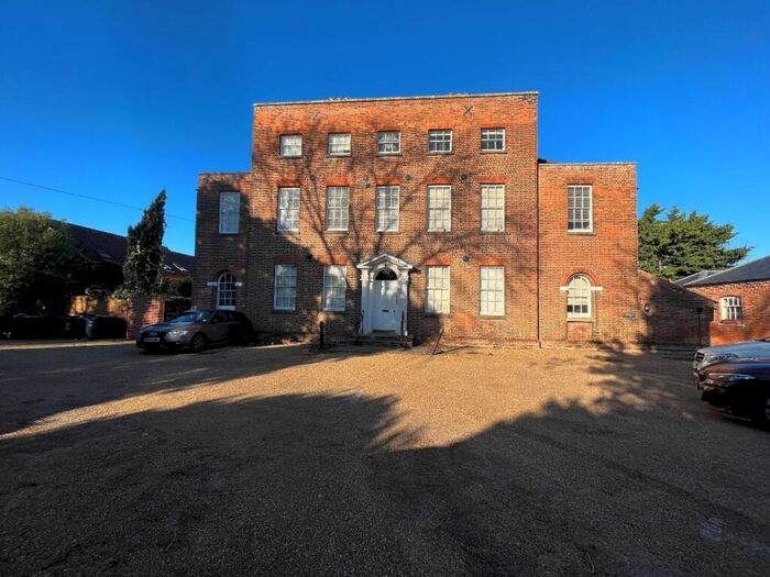 1 Bedroom Flat To Rent In Barton Mill Road, Canterbury, CT1