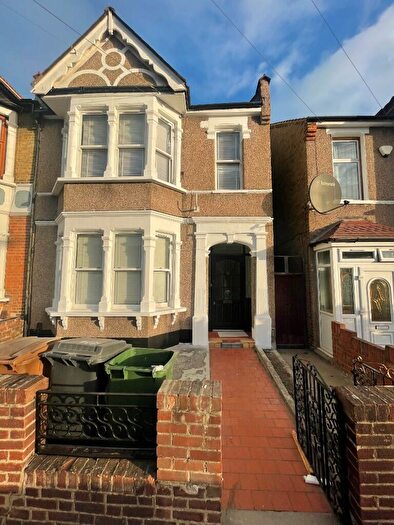 5 Bedroom Terraced House To Rent In James Lane, London, E10