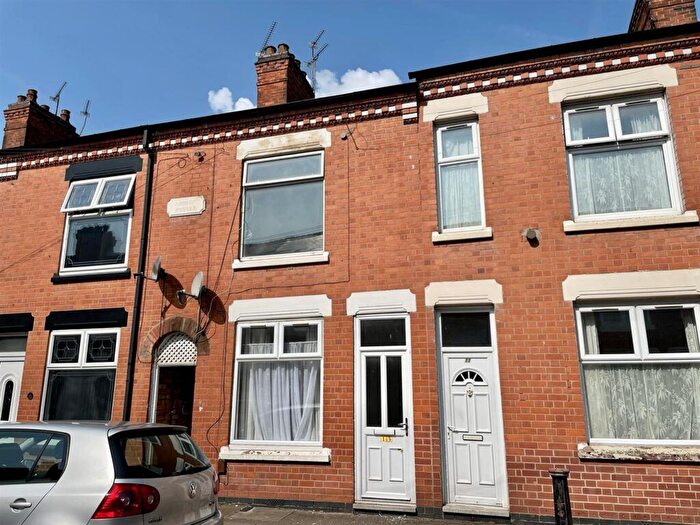 3 Bedroom Detached House To Rent In Meynell Road, Leicester, LE5