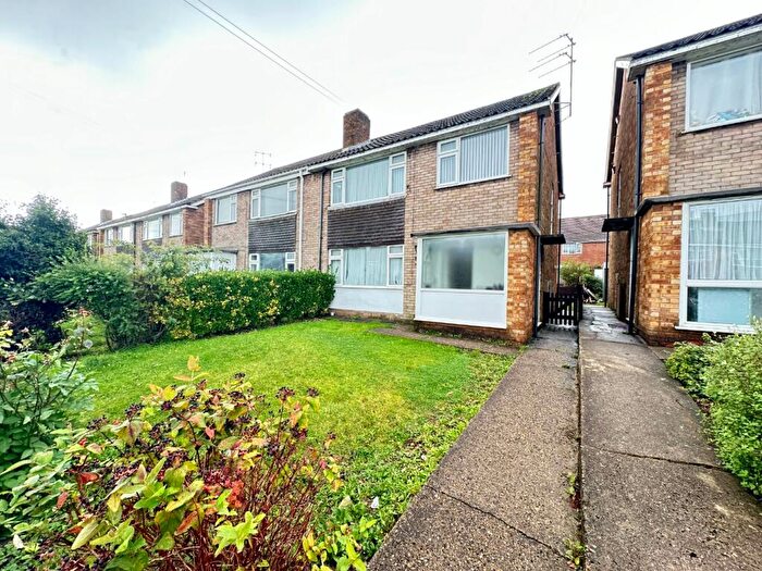 1 Bedroom Ground Maisonette To Rent In Birchen Grove, Luton, Bedfordshire, LU2