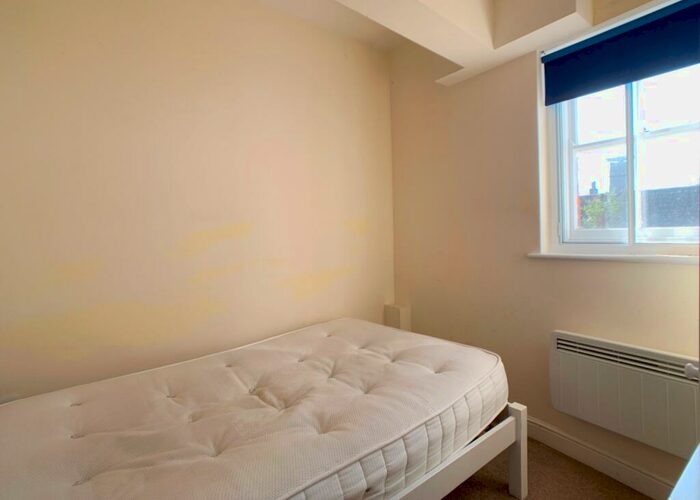 1 Bedroom Flat To Rent In Market Place, Wantage, OX12
