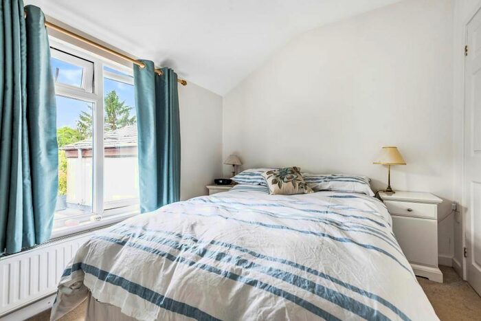 2 Bedroom Cottage To Rent In Cassington, Oxfordshire, OX29