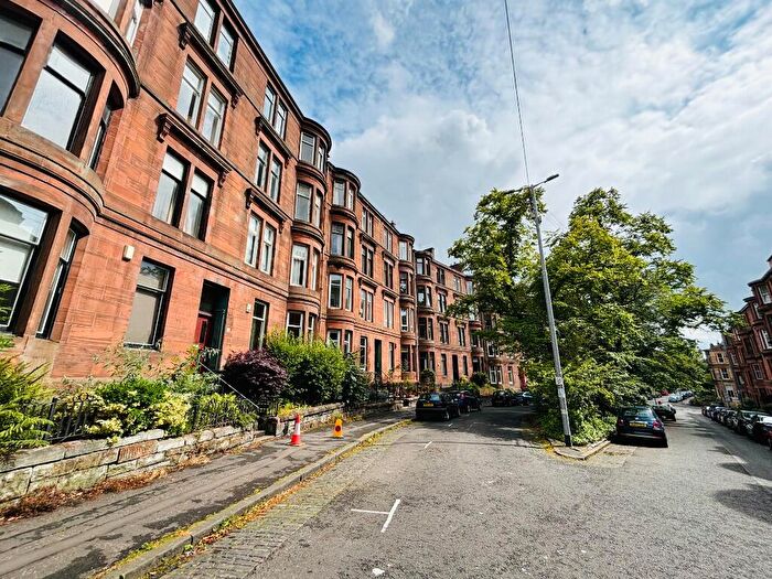 2 Bedroom Flat To Rent In Caird Drive, Partickhill, Glasgow, G11