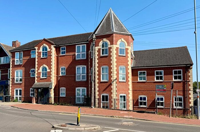 2 Bedroom Flat To Rent In Ground Floor Apartment - The Towers, Station Road, Desborough, NN14