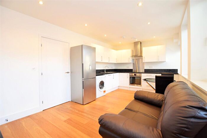 1 Bedroom Apartment To Rent In Sussex House, The Forbury, Reading, Berkshire, RG1