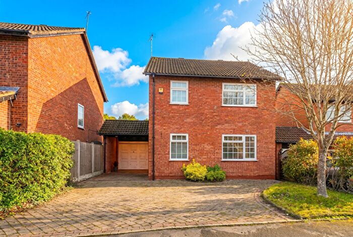 4 Bedroom Detached House For Sale In Framefield Drive, Solihull, B91