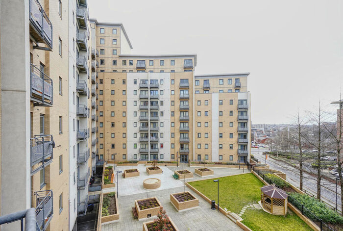 2 Bedroom Apartment To Rent In Aspect, Elmwood Lane, Leeds, West Yorkshire, LS2