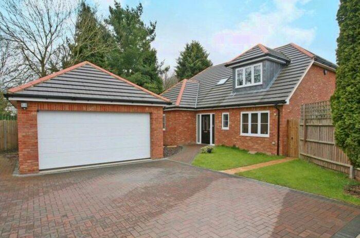 1 Bedroom Flat To Rent In The Rise, St.Albans, AL2