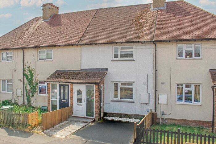 2 Bedroom Terraced House For Sale In Mill Road, Leighton Buzzard, Bedfordshire, LU7