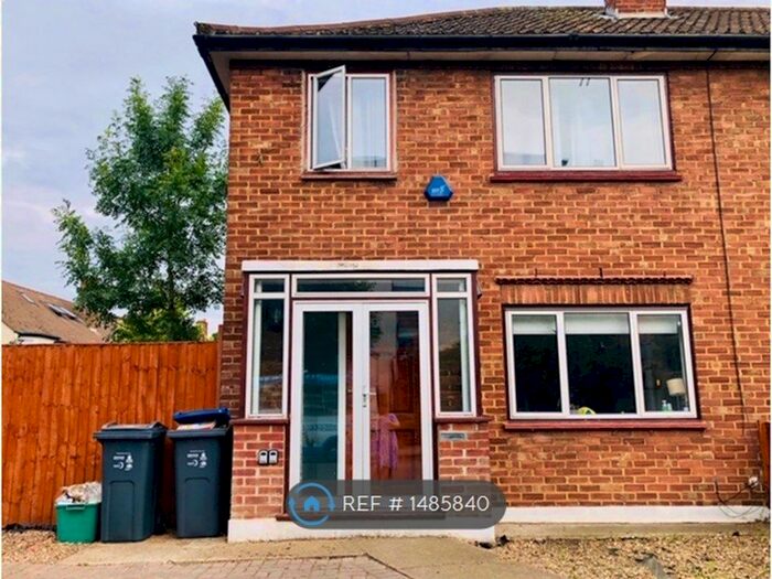 3 Bedroom End Of Terrace House To Rent In Plough Lane, London, SW19