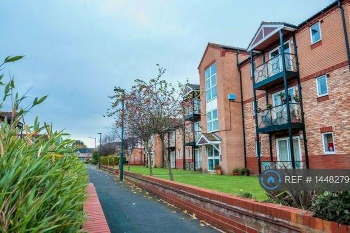 2 Bedroom Flat To Rent In Lakeside, Doncaster, DN4